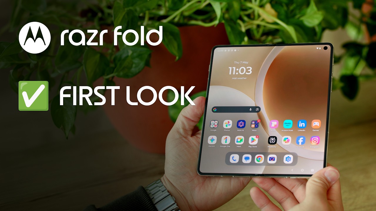 Motorola Razr Fold 👀  First Look at Our Biggest Flagship Yet