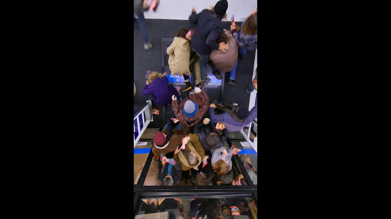 May the Black Friday/Cyber Monday sales odds be ever in your favour | Superstore | BINGE