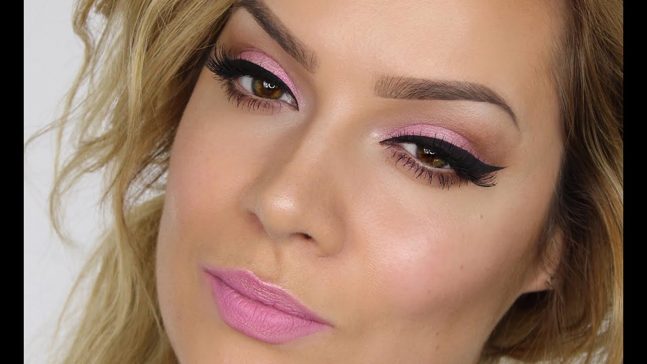Cool Pinks & Black Eyeliner | Valentine's Day MakeUp Tutorial | Shonagh Scott | ShowMe MakeUp