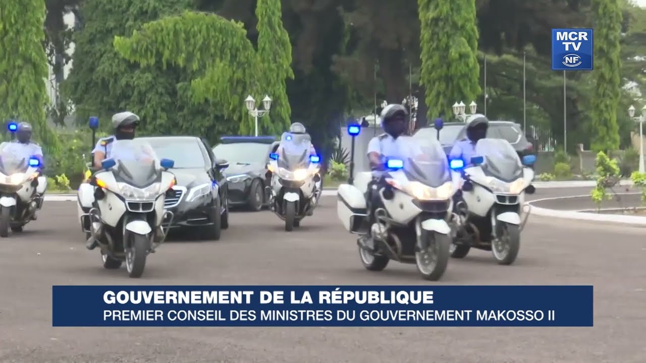 Gouvernement de la république : premier conseil des ministres du gouvernement MAKOSSO II