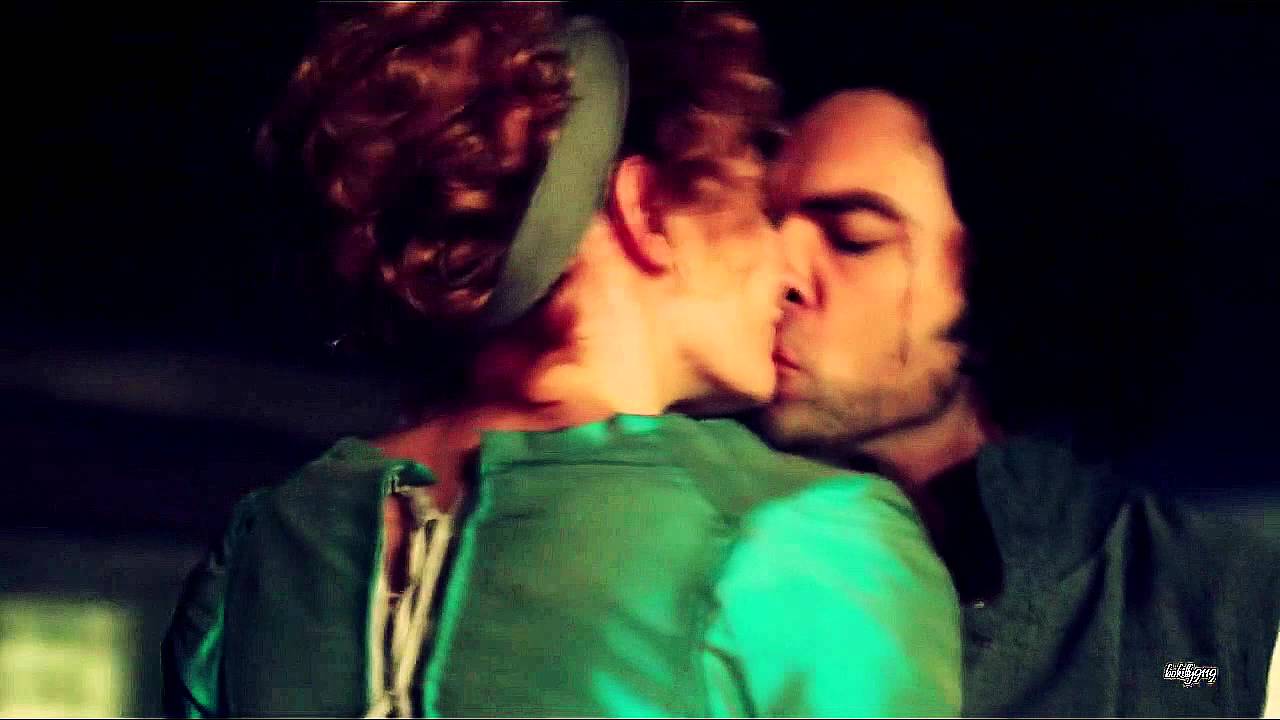 Ross x Demelza || Love me like you do