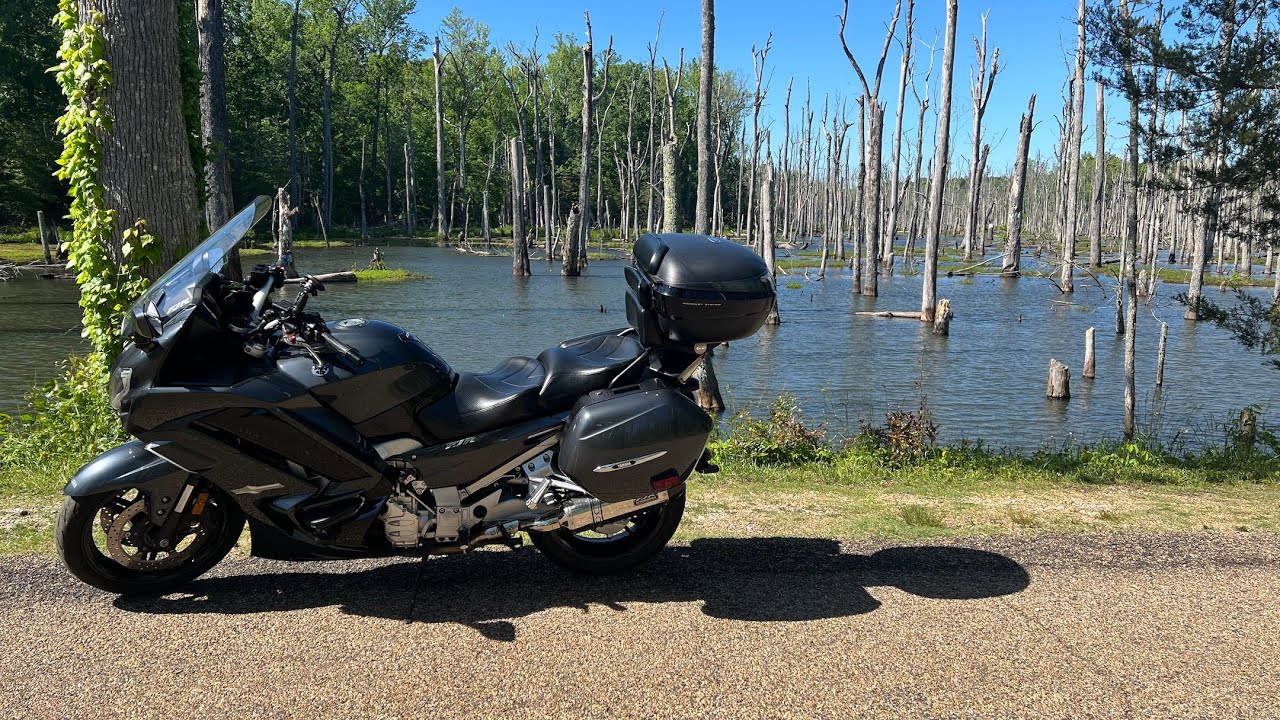Au revoir ma belle FJR 1300 😢  Bienvenue à ma toute nouvelle moto qui est une.... 🤔 ??