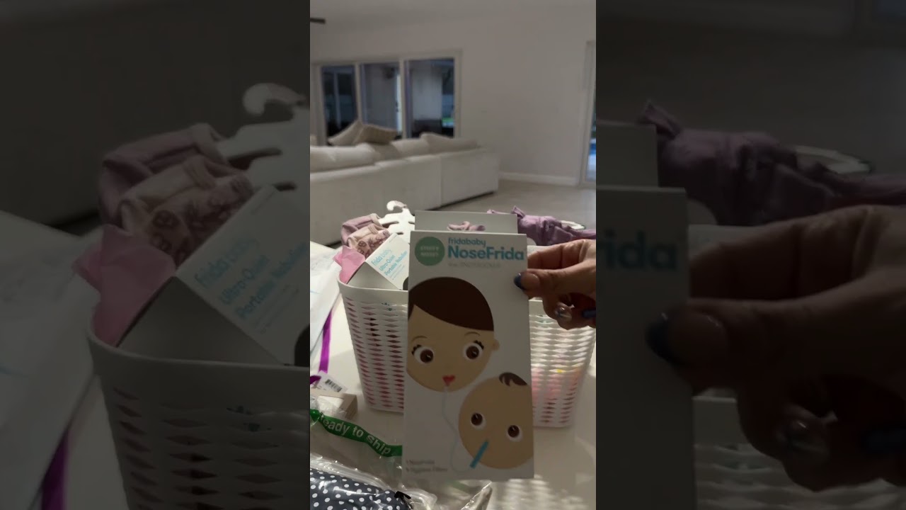Postpartum gift ideas for mom and baby! #pregnancy #postpartum