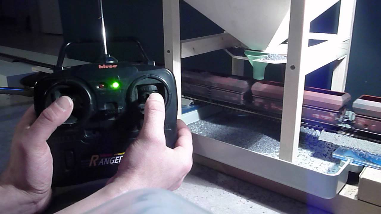 Schüttgutsilo 1:87 mit RC-Steuerung