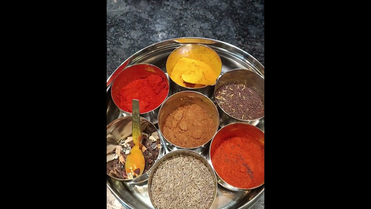 चिकन रस्सा आणि भाकरी 😋#viralvideo #recipe #vlog 