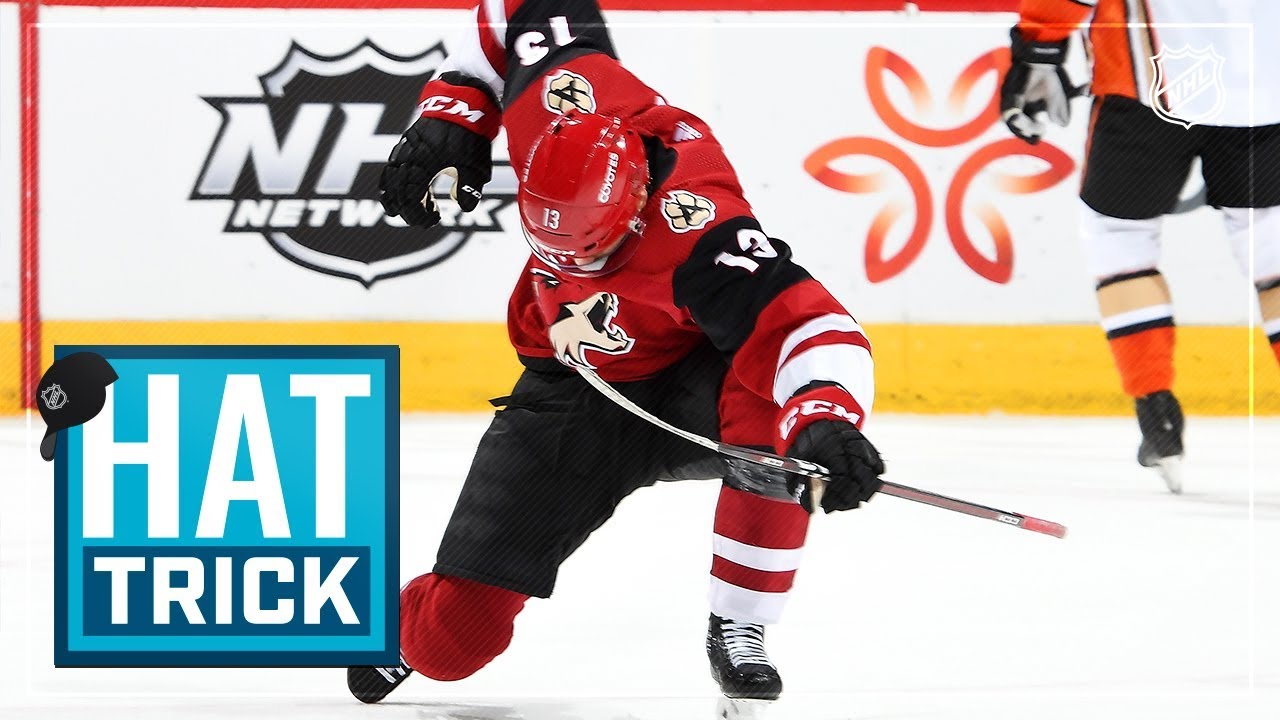 Vinnie Hinostroza records his first NHL hatty