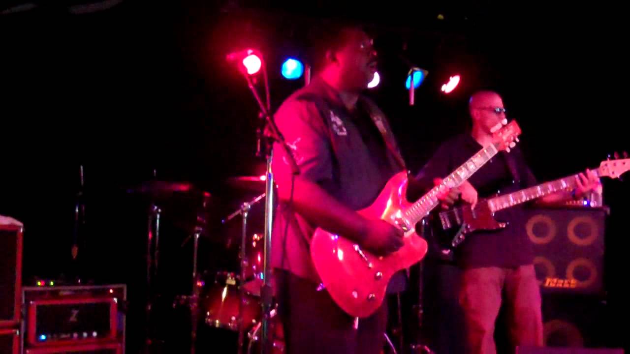 Michael Burks-empty promises- Moe's Alley 2010