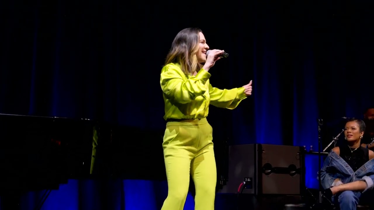 Shoshana Bean Performs 