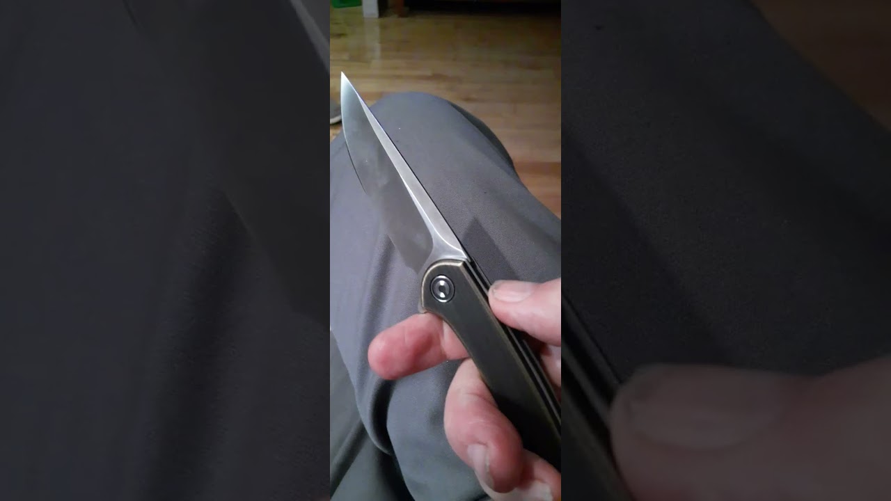 Mini Asticus hollow ground, brass scales 10cr15ComoV steel.