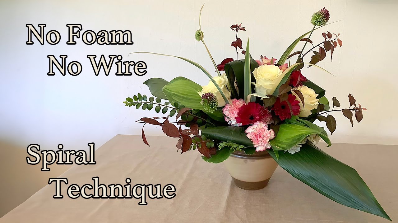 How To Use The Spiral Technique To Make A Flower Arrangement In A Ceramic Pot - NO FOAM NO WIRE