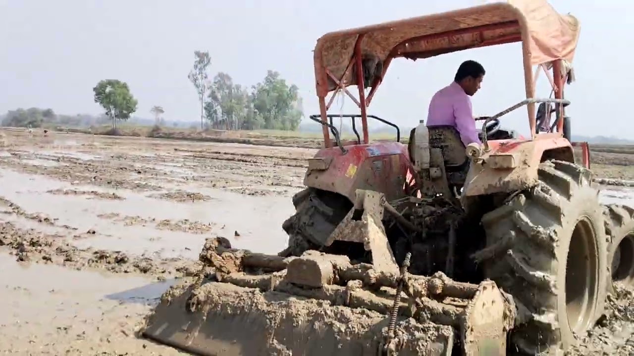 #mahindra 4wd ki power কাদা তে চলছে।🚜