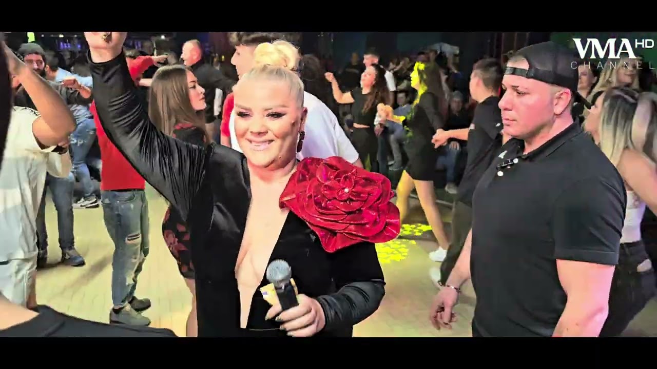 Amarda Arkaxhiu super koncert ne Itali -Sarile mandi nishtulla