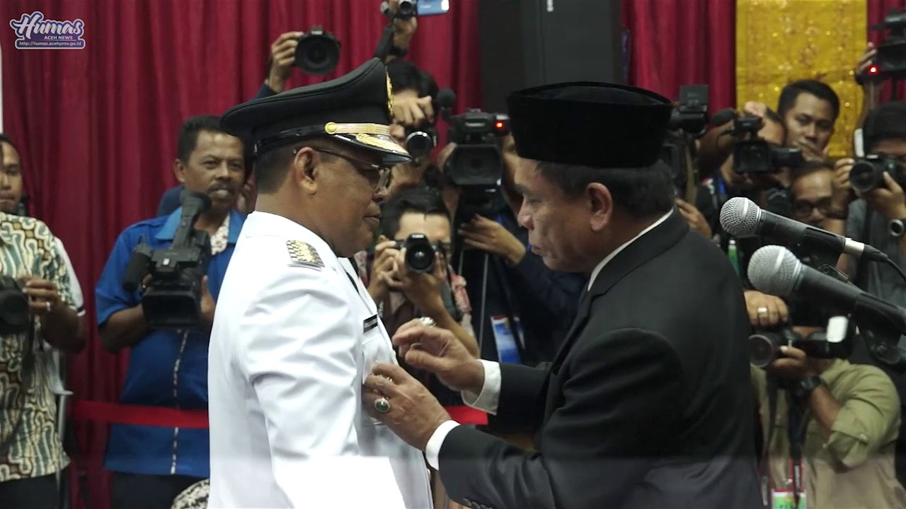 GUBERNUR LANTIK WALIKOTA DAN WAKIL WALIKOTA BANDA ACEH