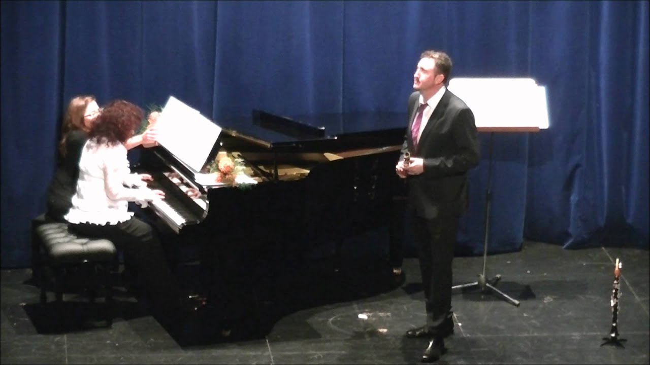 Piazzolla/Oblivion. Javier Llopis (Clarinet)