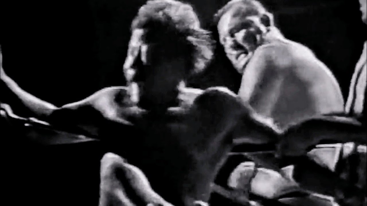 WWE WVR CHAMPIONSHIP WRESTLING GENE KINISKI VS TOM JONES SEPTEMBER 1965 REMASTERED 4K 60FPS 