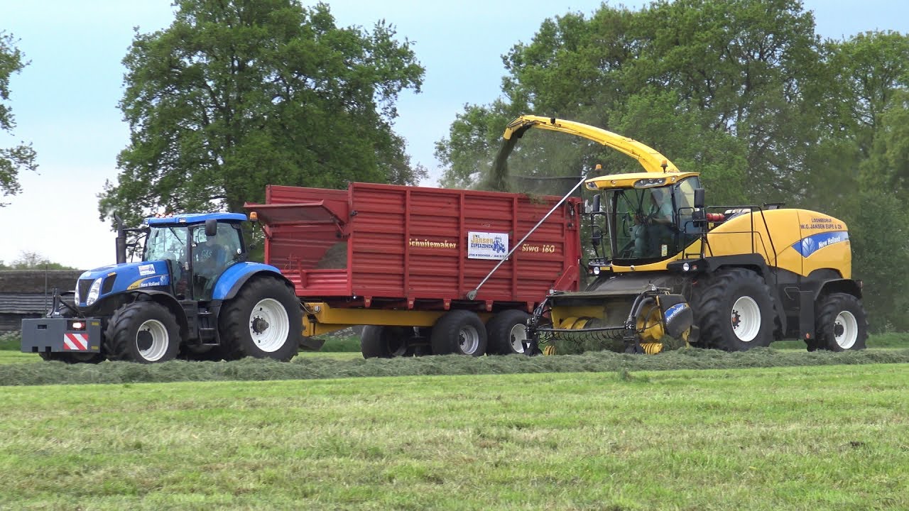 Gras hakselen met New Holland FR9060 en T7030 & T7040 - Loonbedrijf W.G. Jansen Eupe (2017)