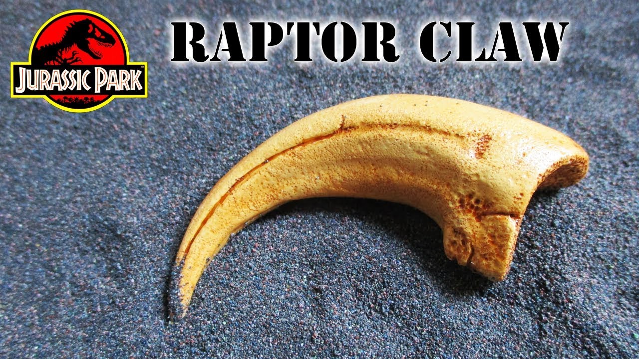 Polymer Clay Velociraptor Claw Fossil Sculpture || Maive Ferrando