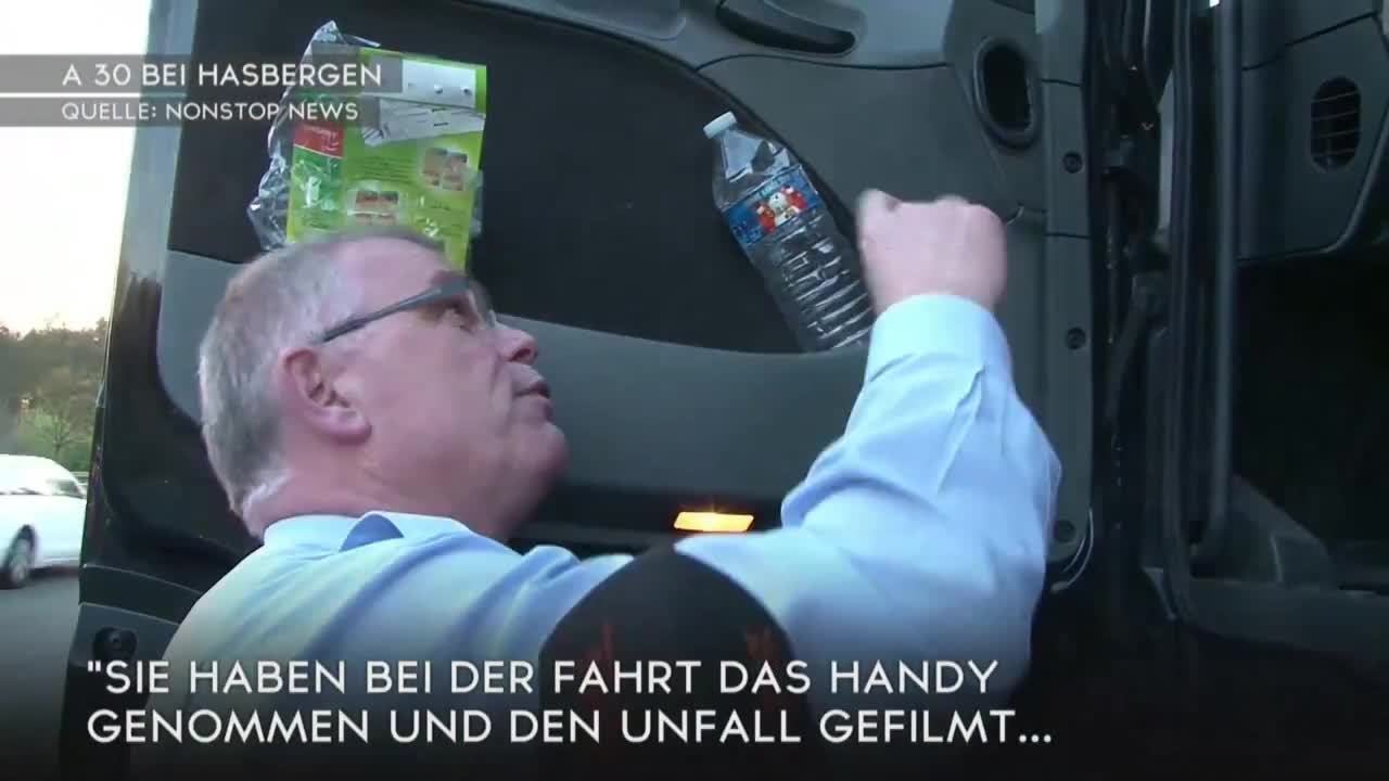 Schaulustige behindern Verkehr nach Unfall auf A30 am Lotter Kreuz