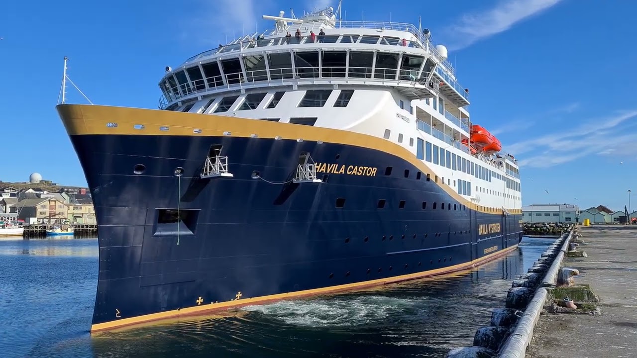 Havila Castor departs Vardø, Norway. 4K
