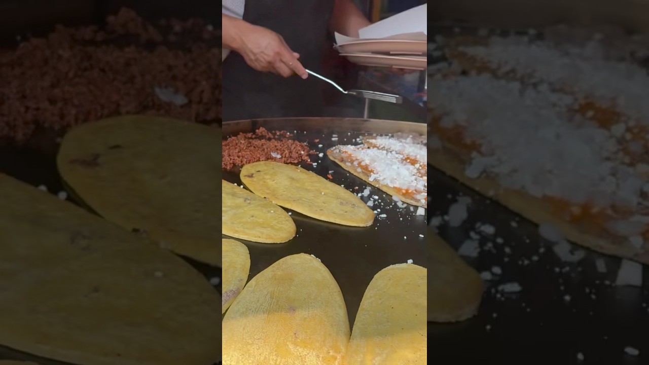 Siempre hay fila: huaraches de 30 pesos cerca del Zócalo 🇲🇽