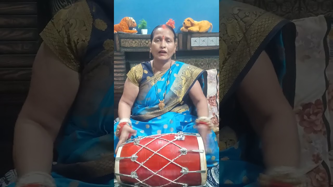 अपनी चूनरी ना सिर से उतार मैया 