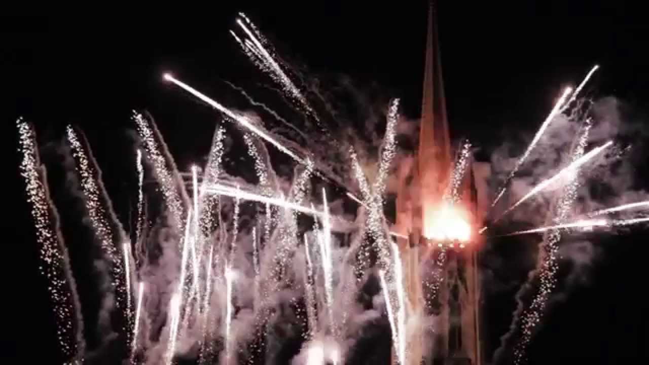 St James’ Church, Louth, Lincolnshire. Firework Display. The full five minutes! 13th September 2015