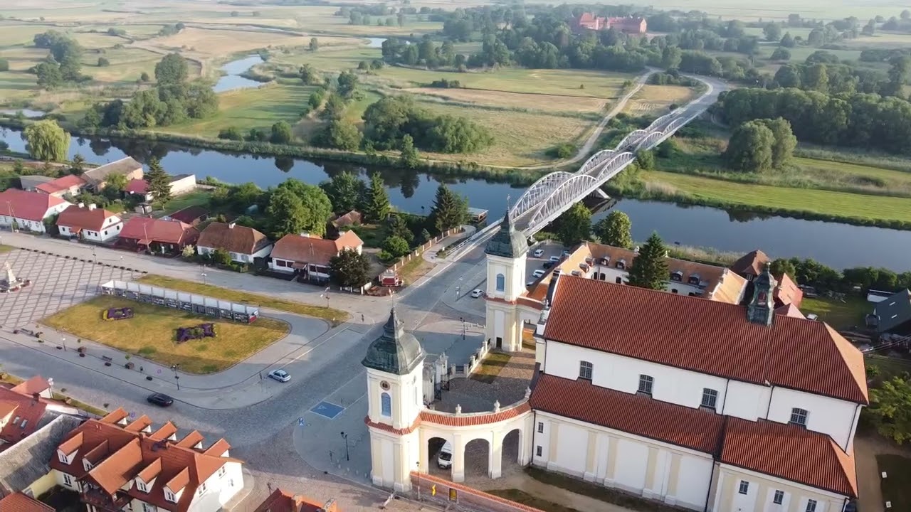 Tak wygląda Tykocin o świcie, tak wygląda rankiem Raj. Z drona