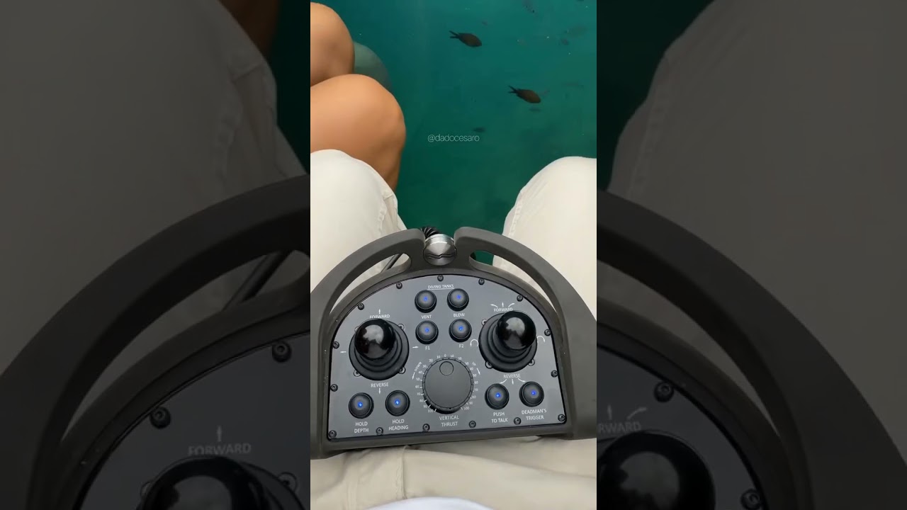 🕹&euro;2.5MIL controller of the Super Yacht Submarine!