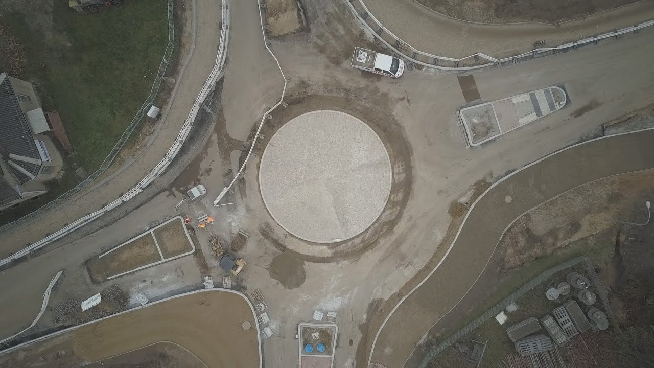 Ein neuer Kreisverkehr für die Residenzstadt Neustrelitz