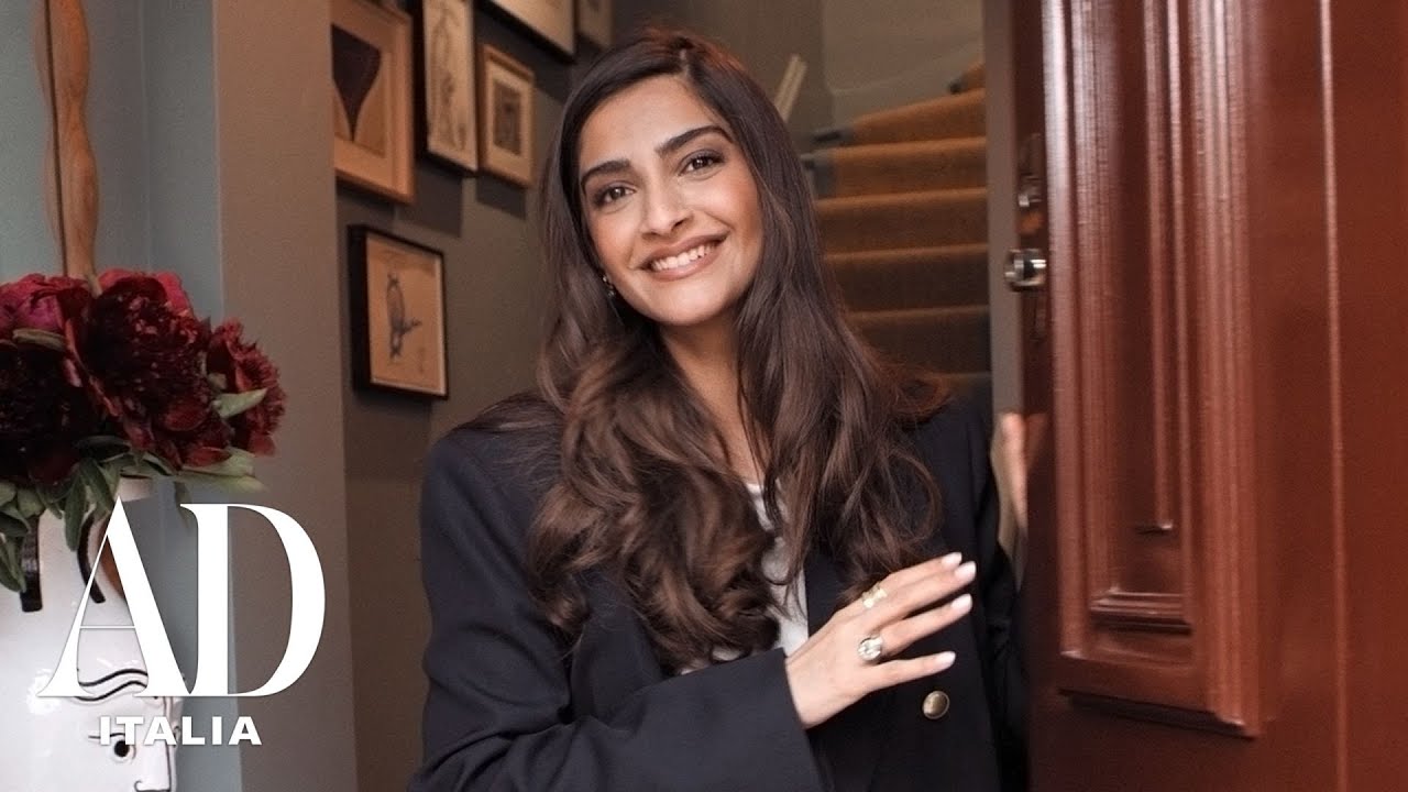 Nella sofisticata residenza e studio londinese di Sonam Kapoor Ahuja | A Casa di | AD Italia