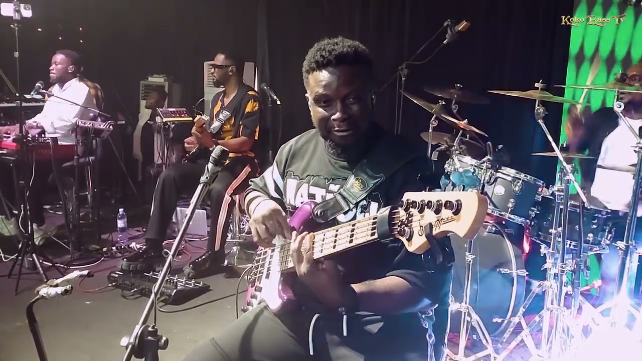 THE HOTTEST MAKOSSA PRAISE OF THE WEEK CAME LATE BUT WITH STEEZE / KOKO BASS @PastorJerryEze