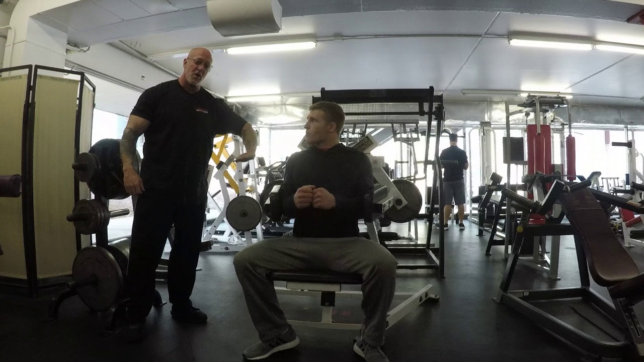 18  Hammer Strength side lateral