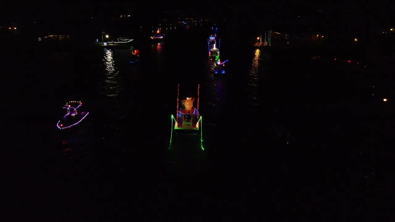 Cape Coral Christmas Boat Parade. 2020