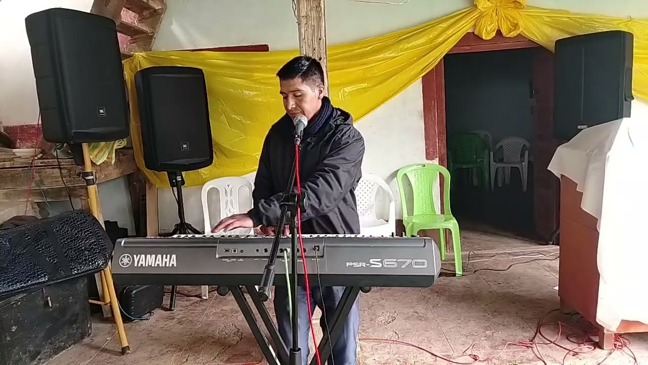 Sonidos vela en Huaracayo Tarma con el ministerio de alabanza azafrán el día 8 de marzo