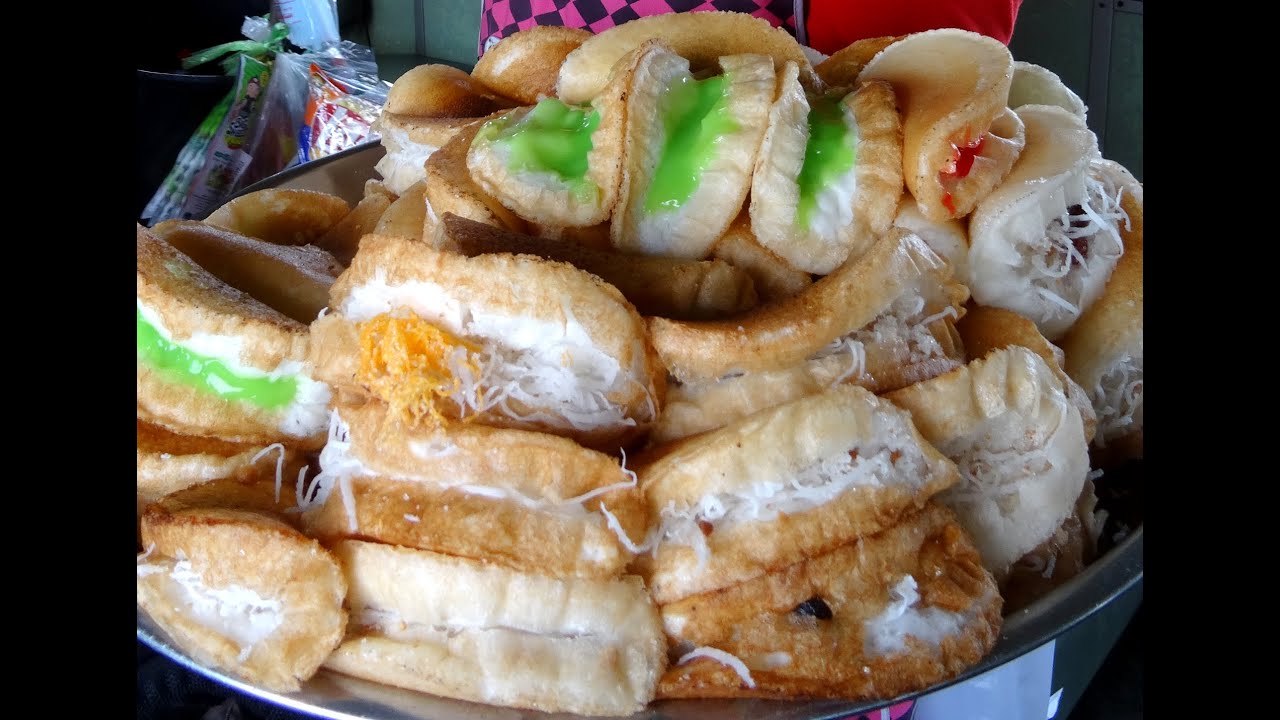 กินอาหารบนรถไฟไทย Thai train food