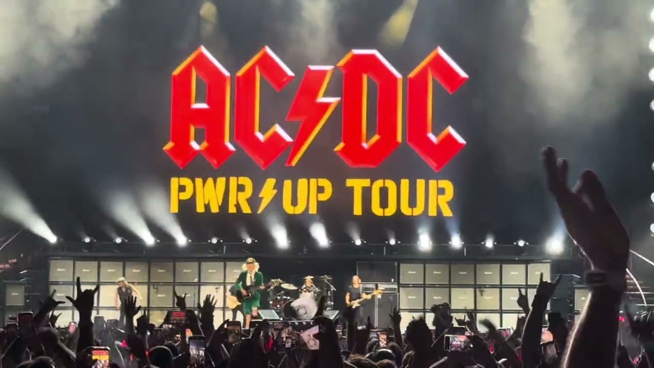 Abertura do show do AC/DC - If You Want Blood (You’ve Got It) - 24/02/2026 - MorumBis 