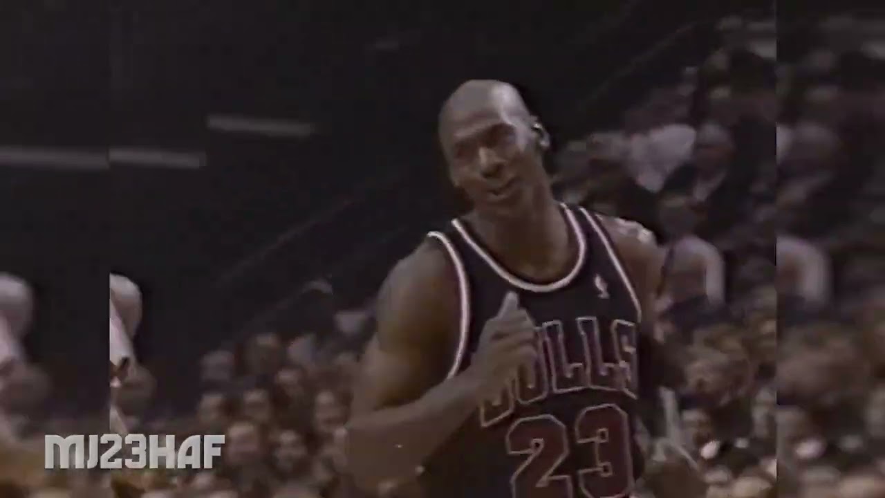 Michael Jordan vs Trail Blazers Highlights (1995.11.27) - 33pts, Super Clutch Last Minute!