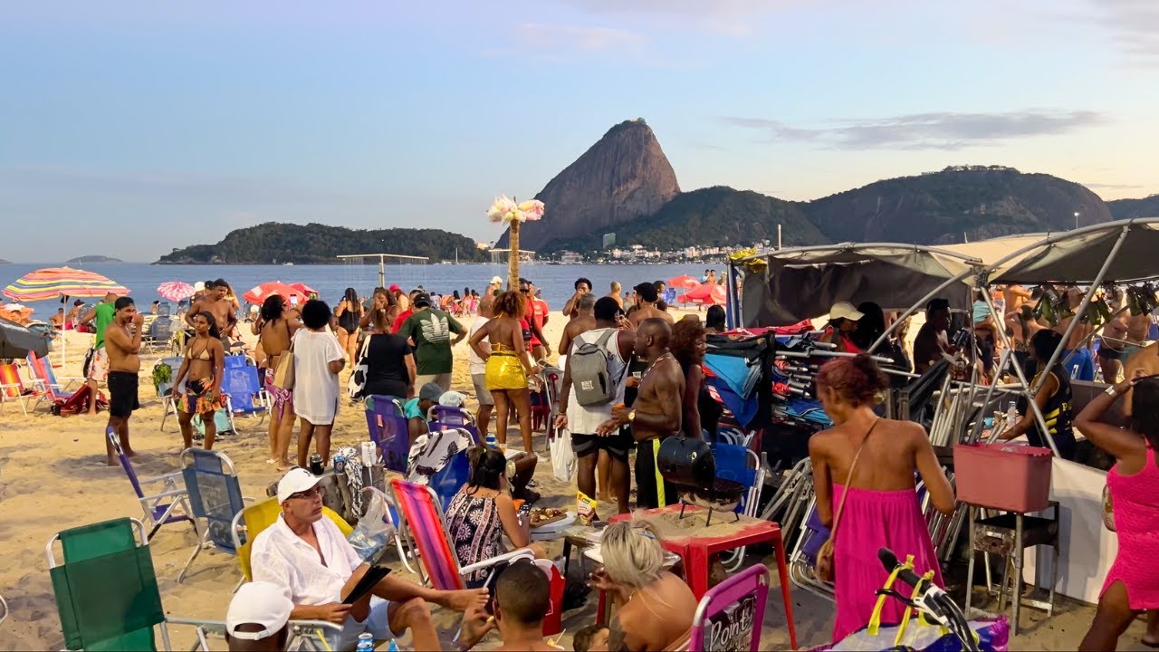 Walking through Rio de Janeiro [4K] — Lapa, Glória Market and Flamengo Park 🇧🇷