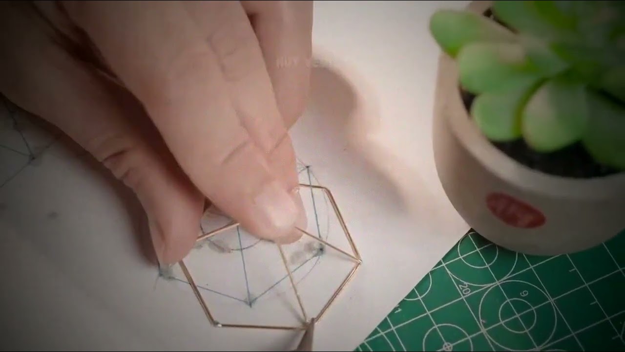 迷你燈塔型小夜燈