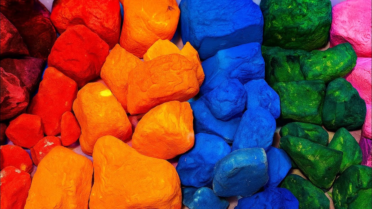 Melting Dyed Jumbo Chunks + Jumbo Scoop Sifting + Massive Pebbles Play 😯