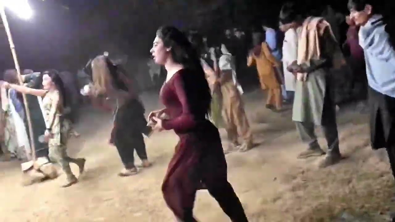 Miss Mishi Swabi New Dance Song Pashto Mashup / Mishi New Dance performance/ swabi dance group