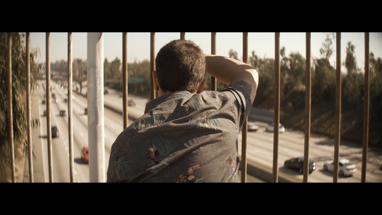Banana Duck - Da&ntilde;os Colaterales (Videoclip Oficial)
