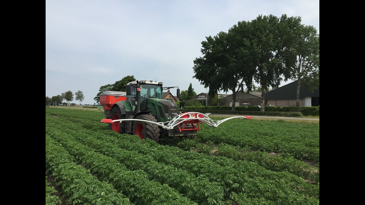 Variable Rate fertilising potatoes with Fritzmeier Isaria sensors at van den Borne aardappelen