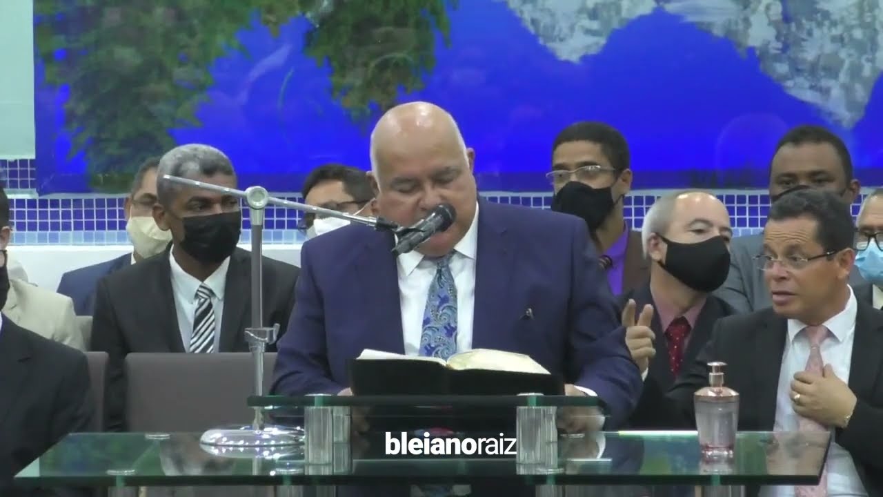 PASTOR AILTON FALA COMO DEVE SER UM PRESBÍTERO - IEADPE PETROLINA