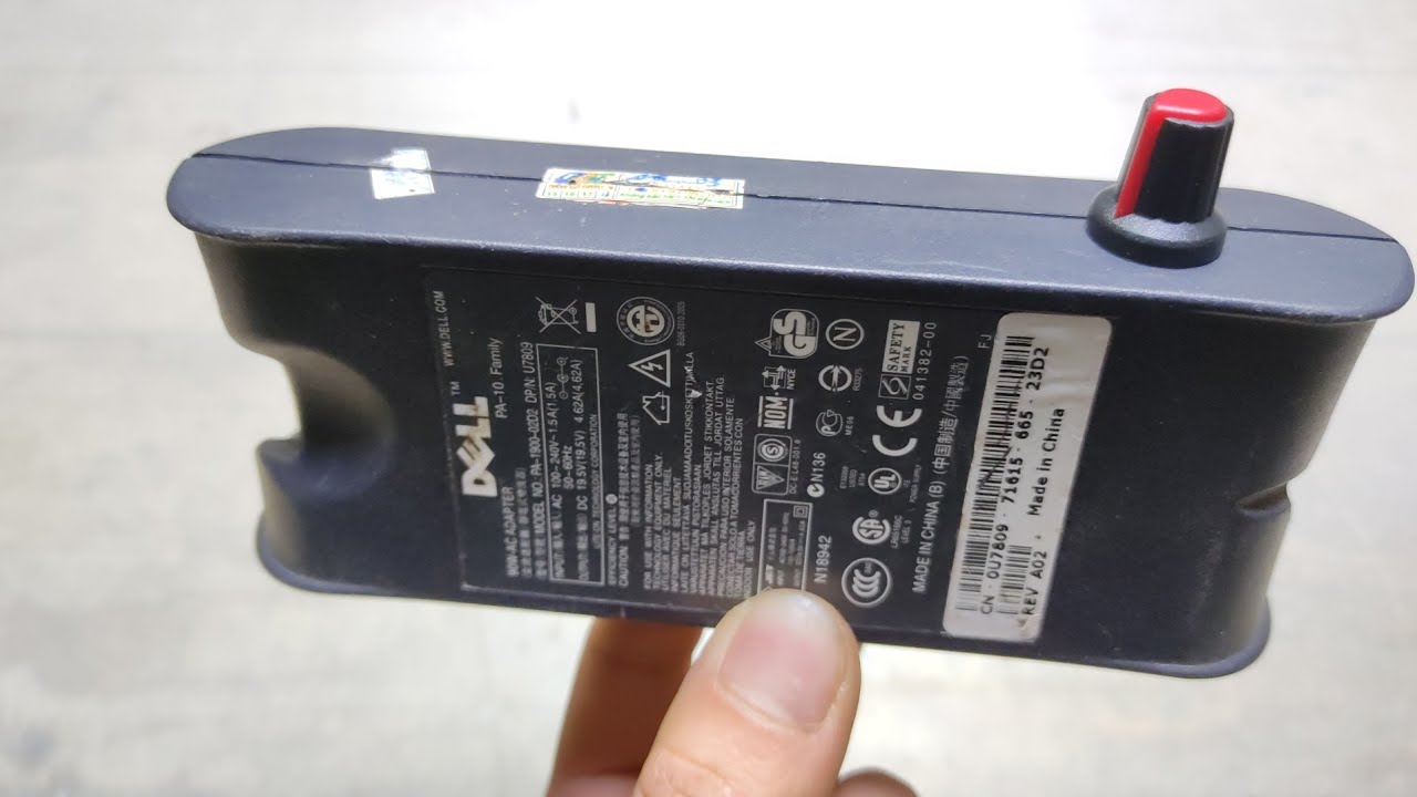 i make Adjust the voltage adapter laptop