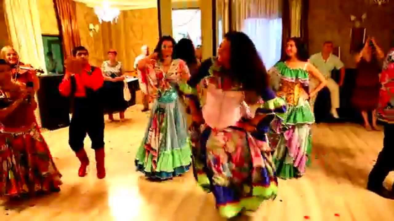 Цыганский ансамбль 