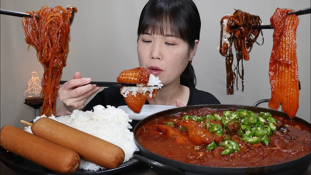 Анчоусы кимчи на пару, ветчина, острый, мокпан.