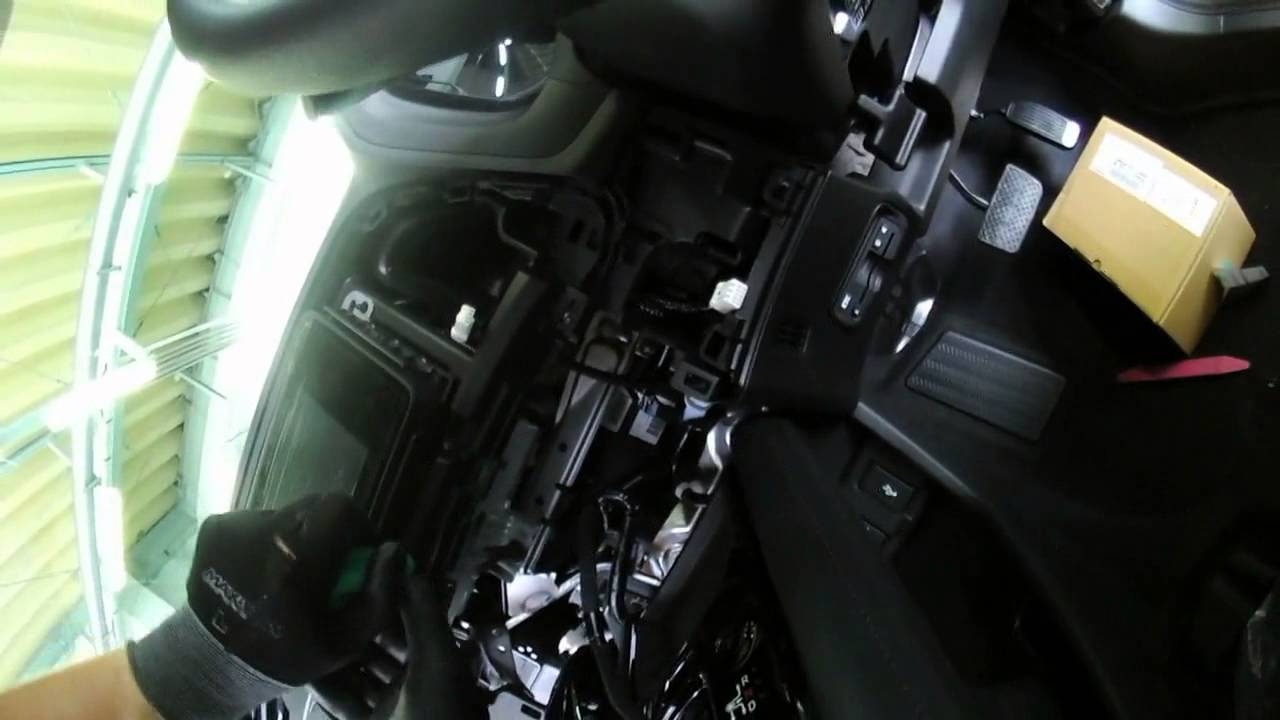 HONDA VEZEL(HR-V)：How to remove around console panel
