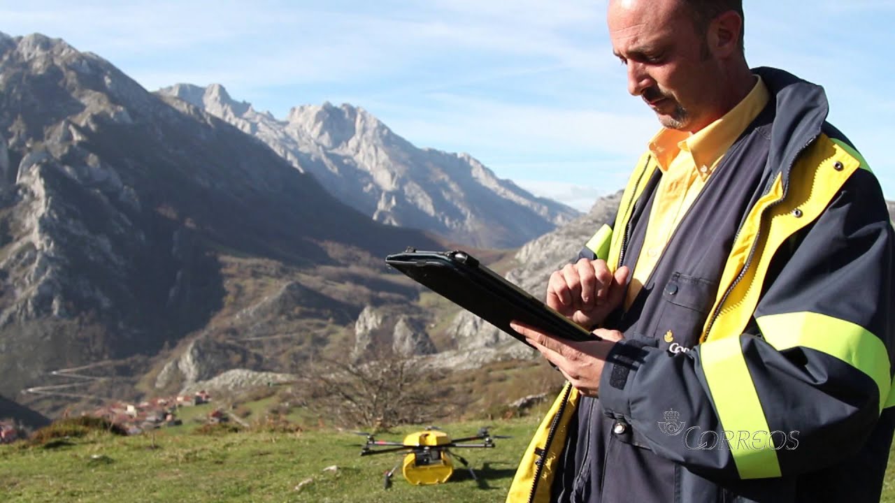 Correos prueba el uso de drones en Sotres (Asturias). Versión de 4 minutos.