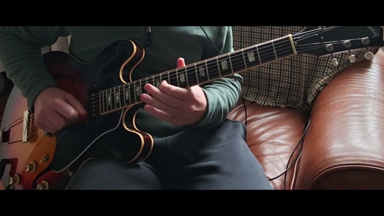 Thrill is Gone B Minor Blues Impro with Gibson ES-330